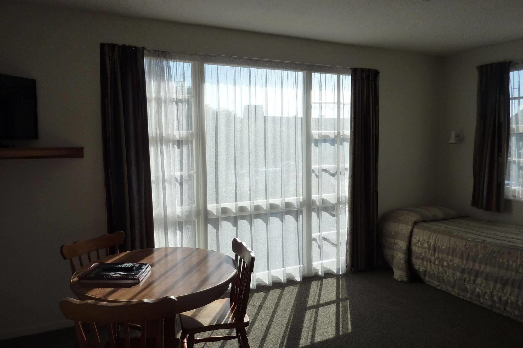 Colonial Inn Motel Christchurch Luaran gambar
